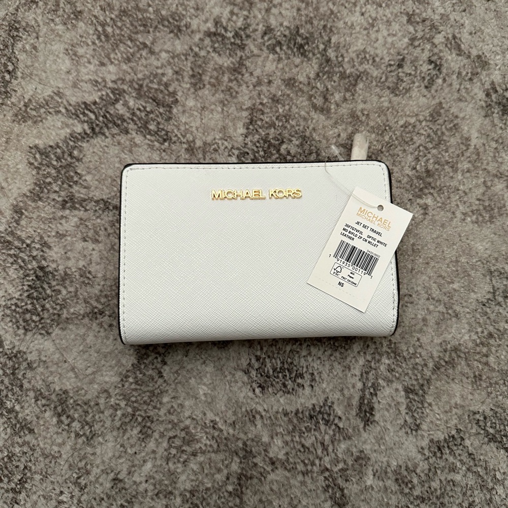 New Michael Kors Compact Wallet